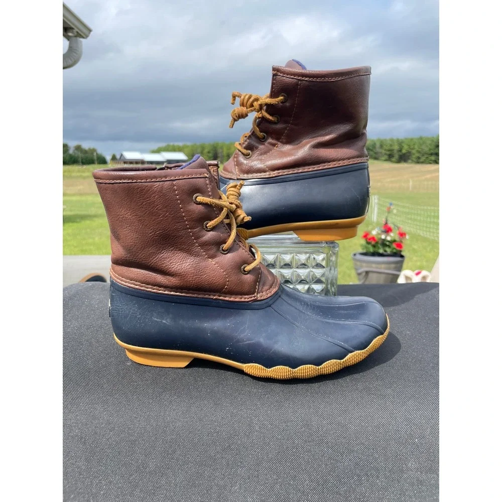 Sperry Saltwater Duck Boot Girls 6M Navy Blue Brown Leather YG55203 Waterproof